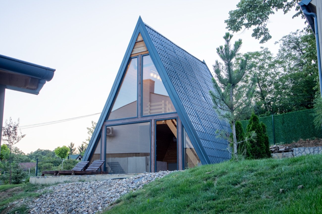 Enterijer A-frame kućice
